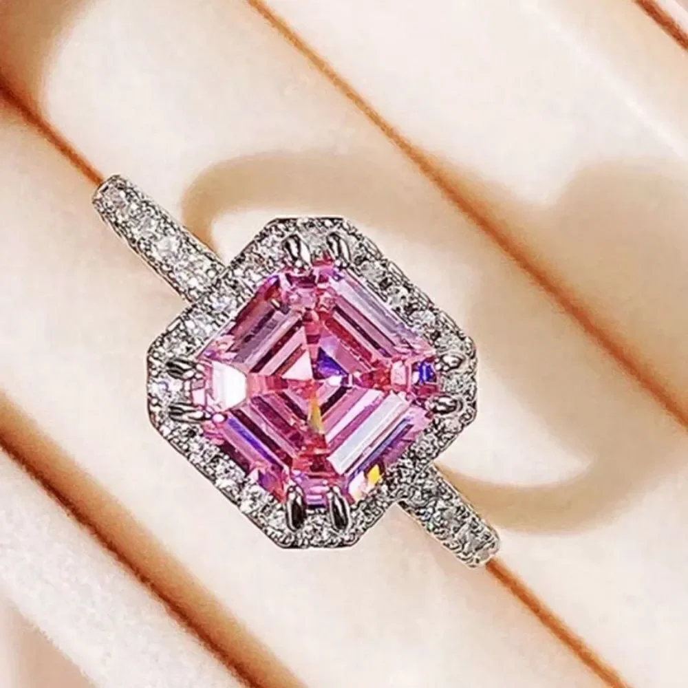 The Valiant in Pink Sapphire in 925 silver sz 10